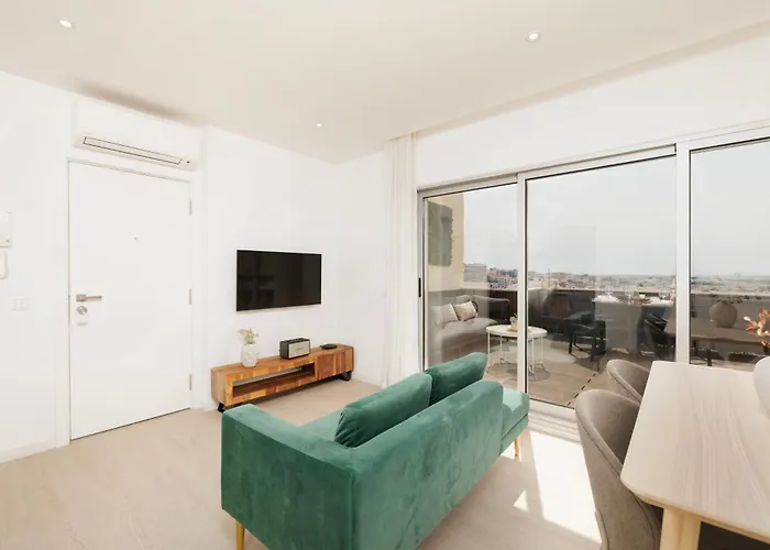 Appartamento Top-floor 2br, Sea And Views & Jacuzzi Distretto di Faro