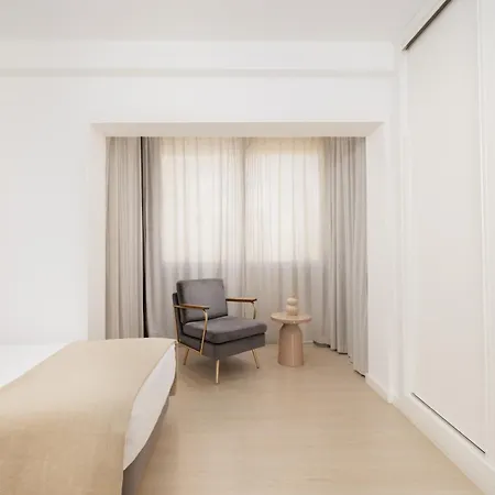 아파트 Top-floor 2br, Sea And Views & Jacuzzi *